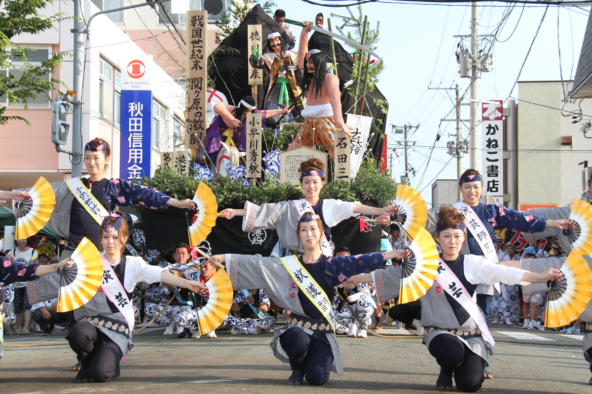 土崎神明社祭の曳山写真ギャラリー
